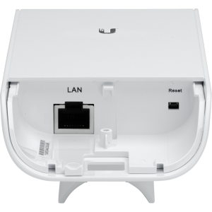 LocoM2 lightweight CPE for point-to-point and multipoint links